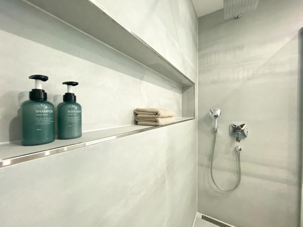 Modernes Apartment In Zentrumsnaehe Mit Eigenem Stellplatz Baden-Baden Buitenkant foto
